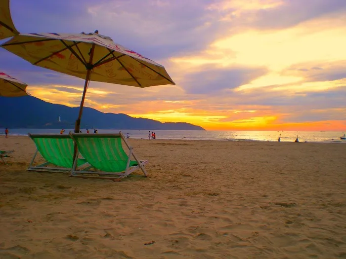 Bãi biển hiện đại đẹp quên lối về