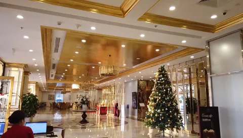 Bạn nên lựa chọn cho mình một nơi lưu trú phù hợp cả về vị trí và chi phí