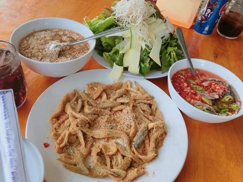 Món gỏi cá