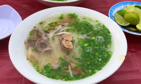 Bánh canh chả cá