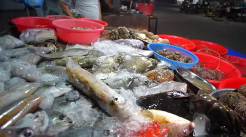 Hải sản trên đảo vô cùng tươi ngon