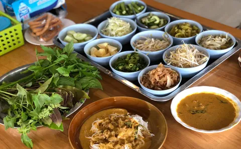 Kanom Jin Sapan Hin