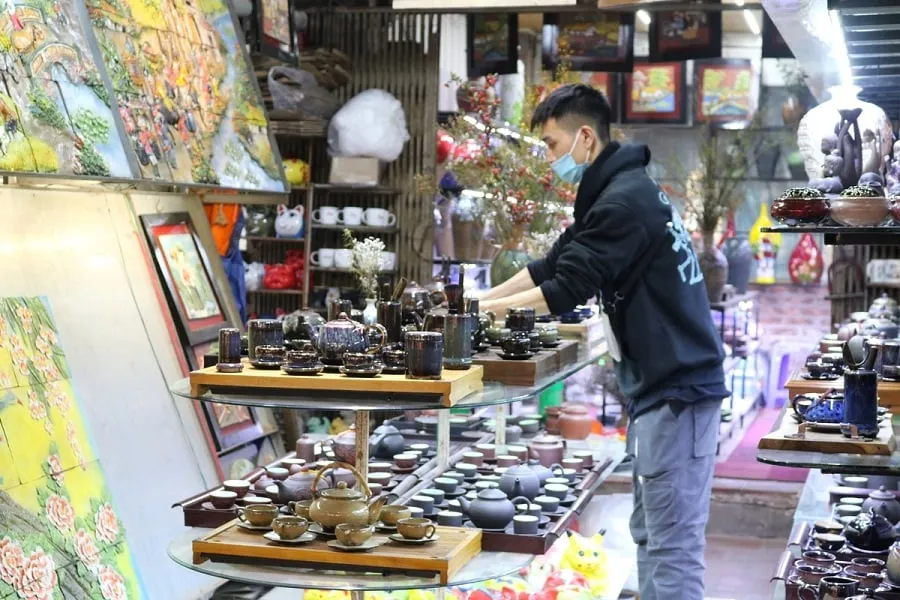 Cửa hàng bán gốm