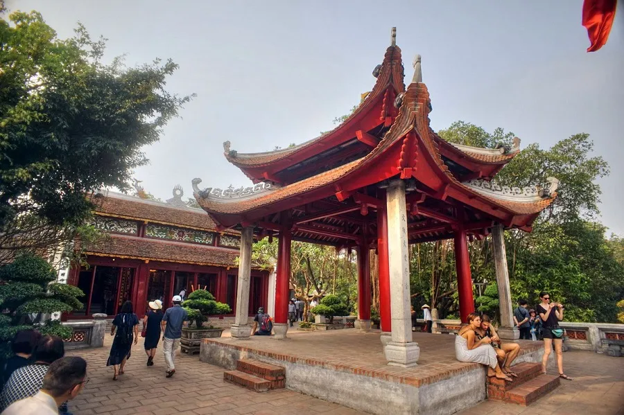 Đền Ngọc Sơn gìn giữ nhiều giá trị