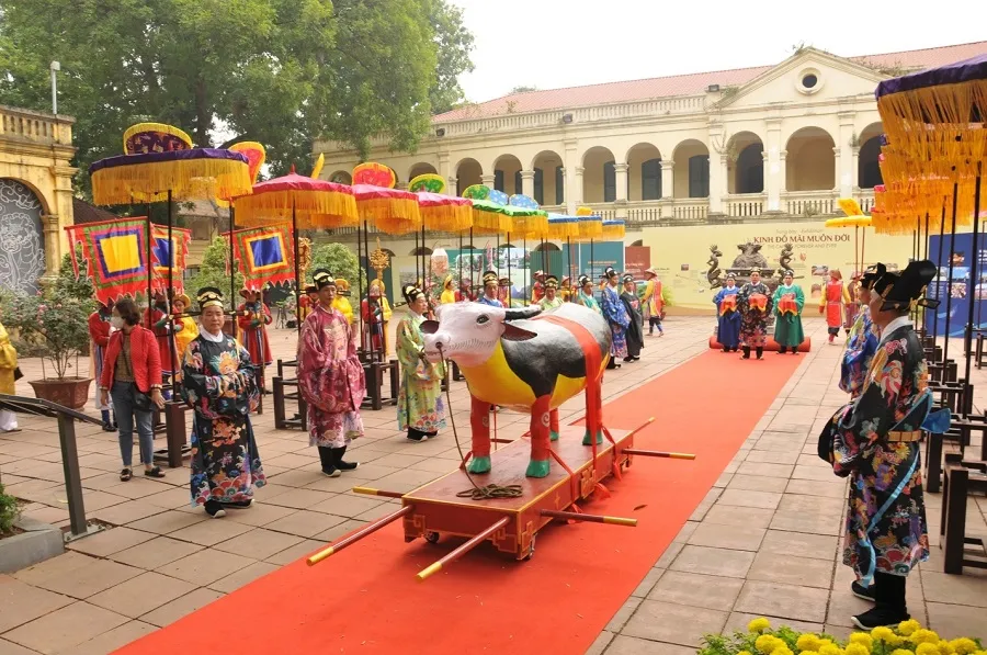 Rất nhiều lễ hội đã được tổ chức tại thành Hà Nội