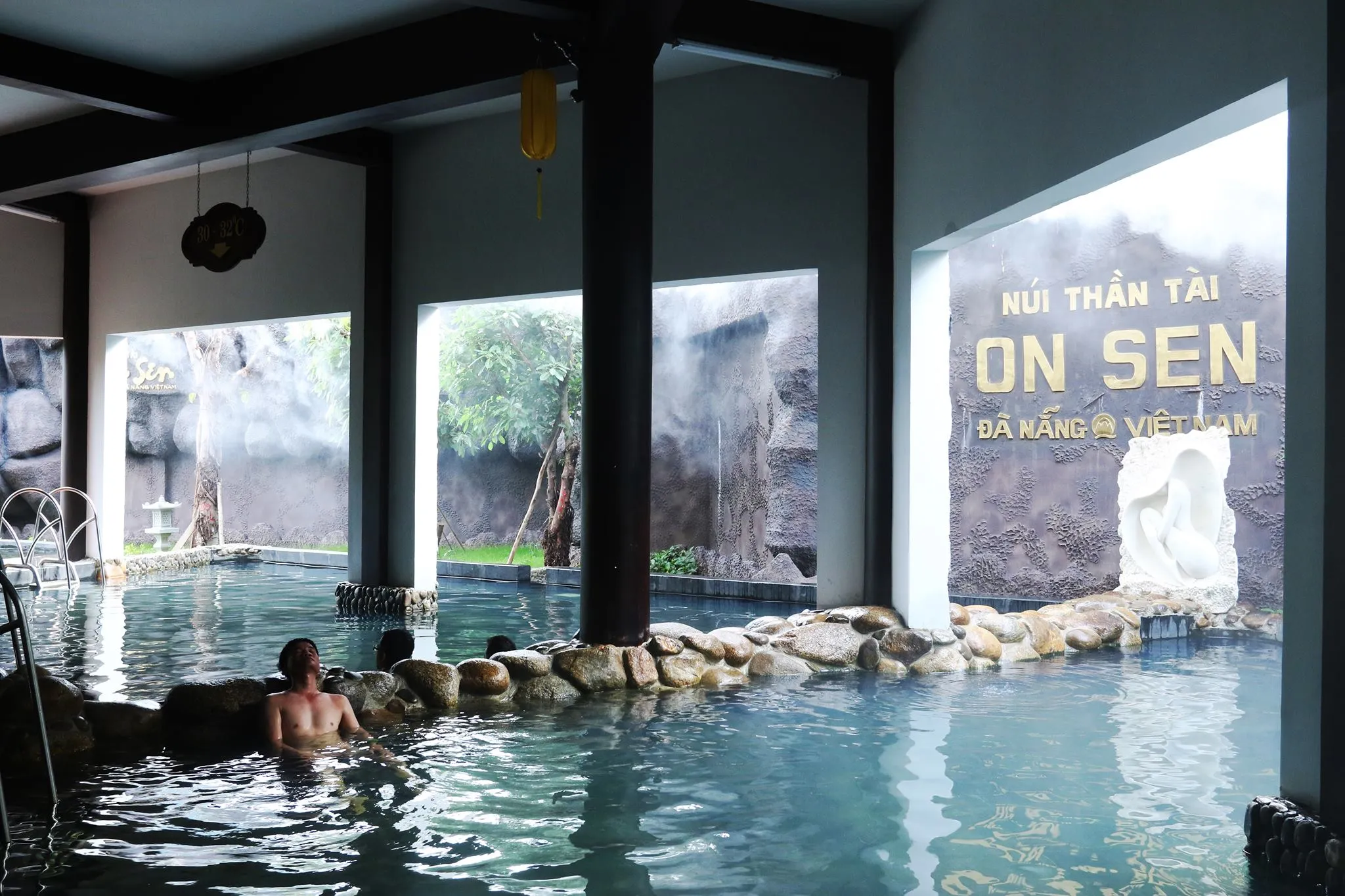 Tắm onsen