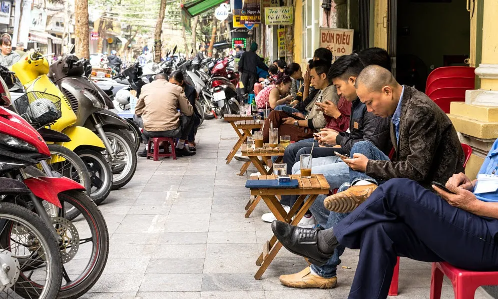 Enjoy great sidewalk cafe