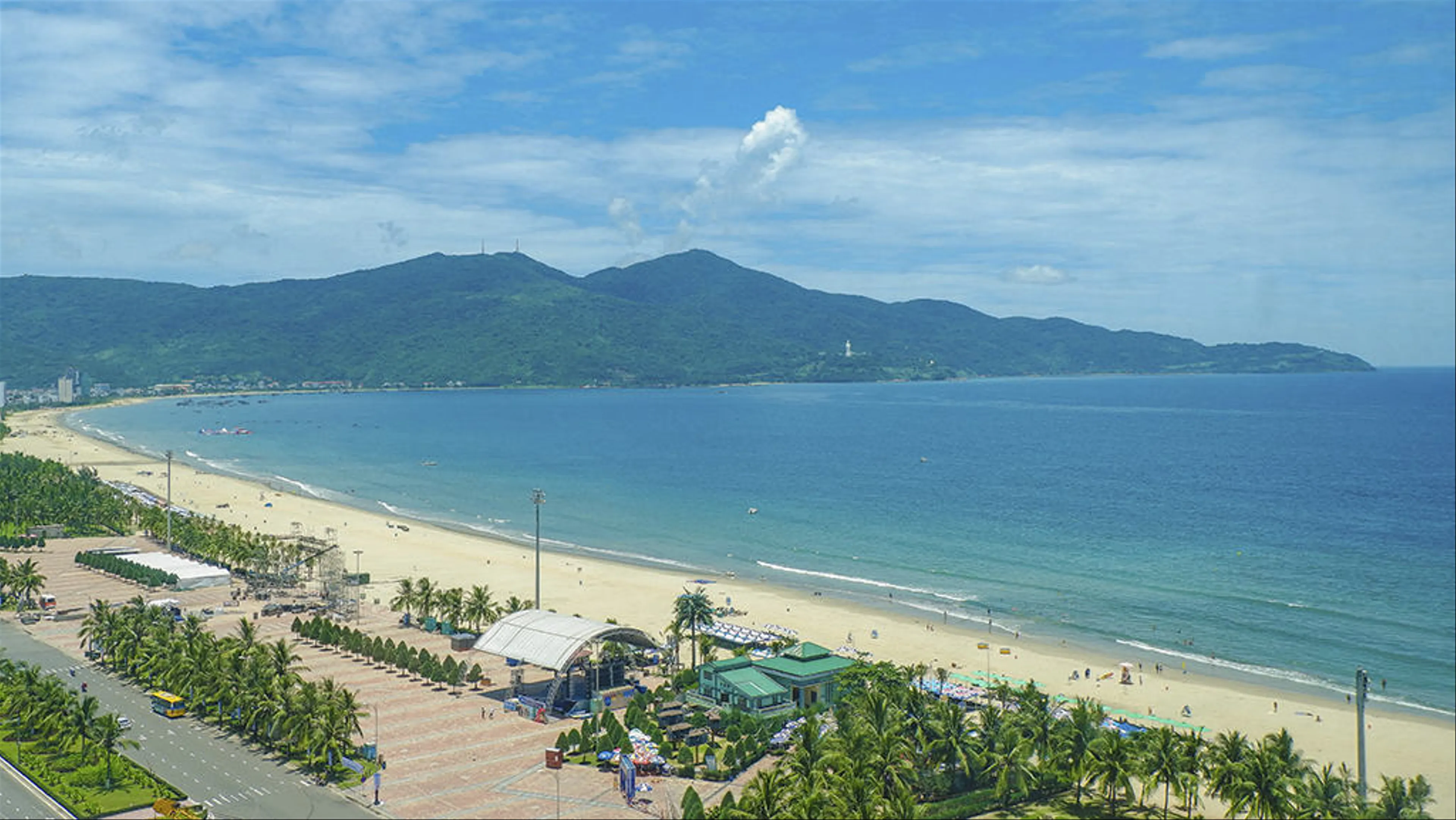 My Khe Beach - Top 6 most attractive beaches on the planet