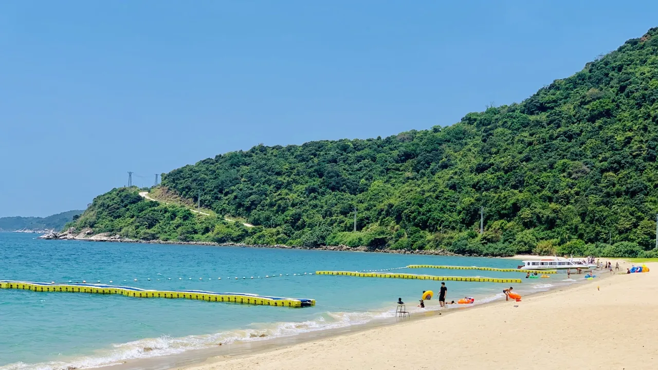Bai Ong beach