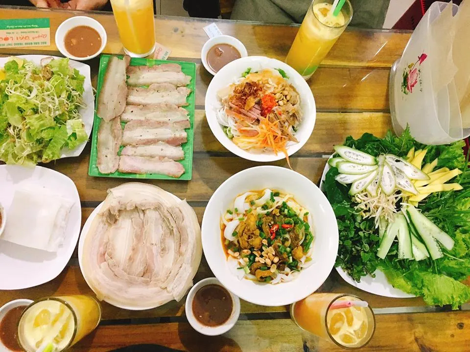 Bánh tráng cuốn thịt heo-đặc sản miền Trung