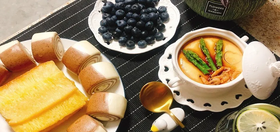 cake noodle soup
