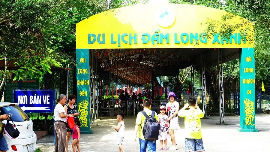 Dam Long Tourist Area attracts a large number of tourists annually