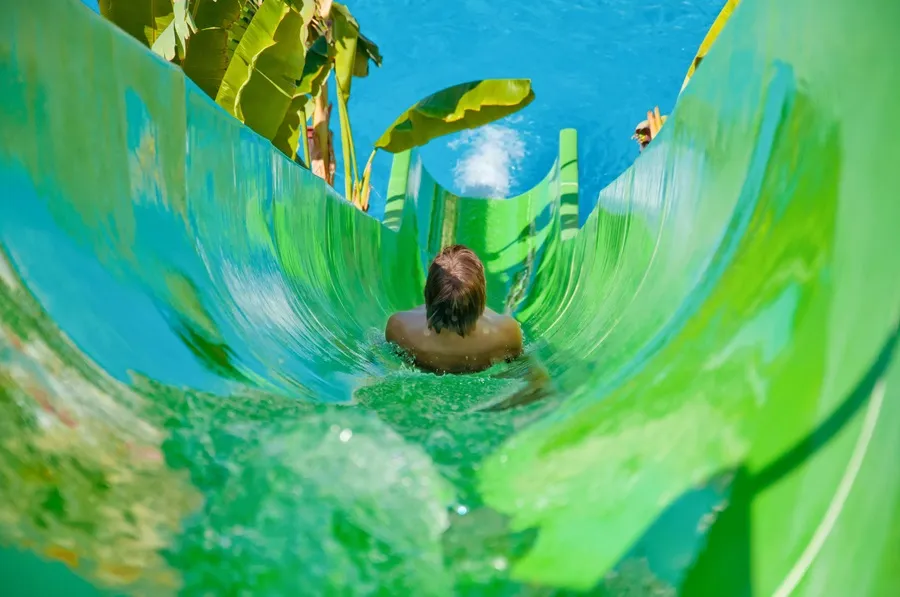 Water Sliding for Those Who Love Strong Sensations