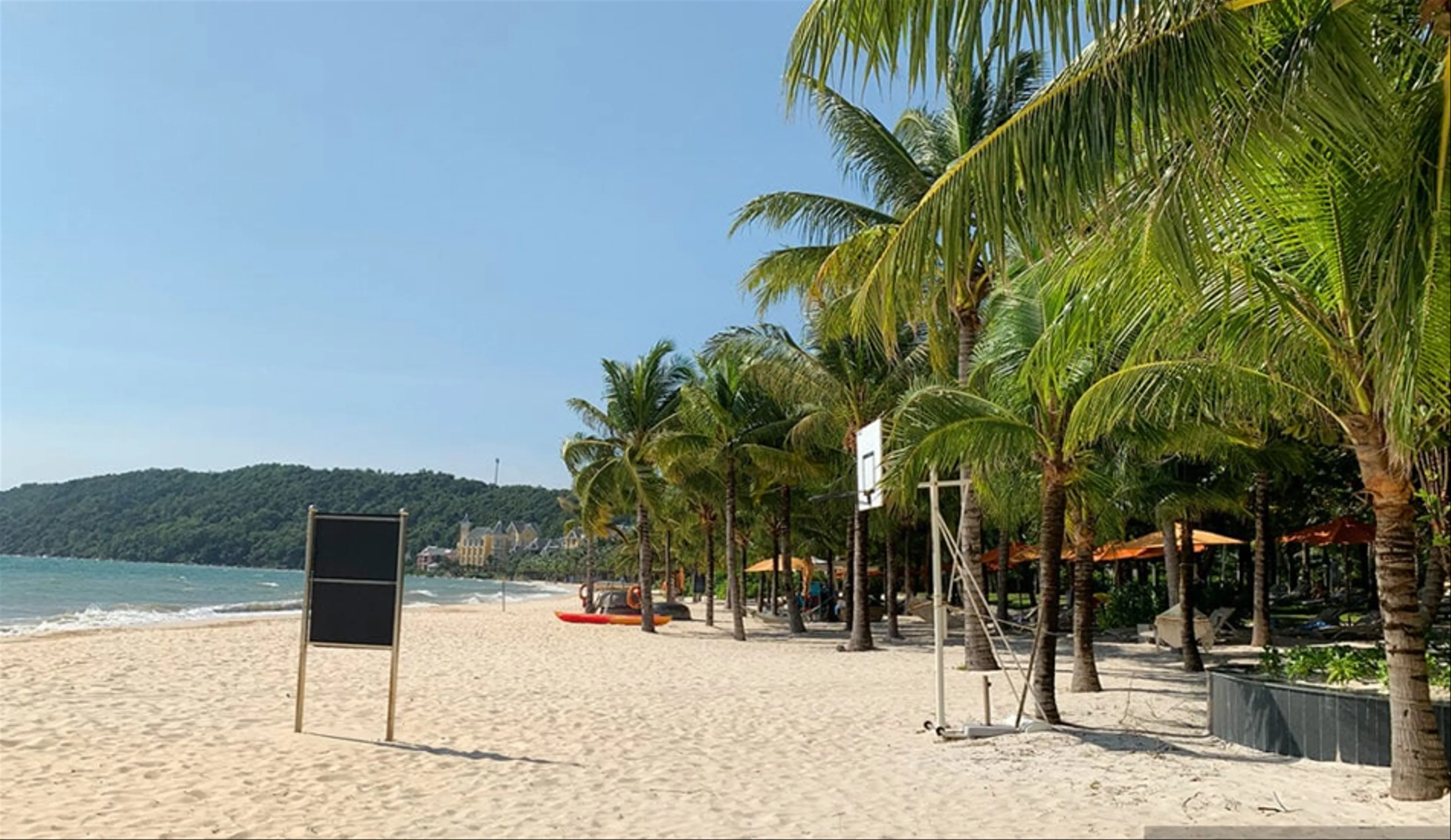 Overview of Khem Phu Quoc beach