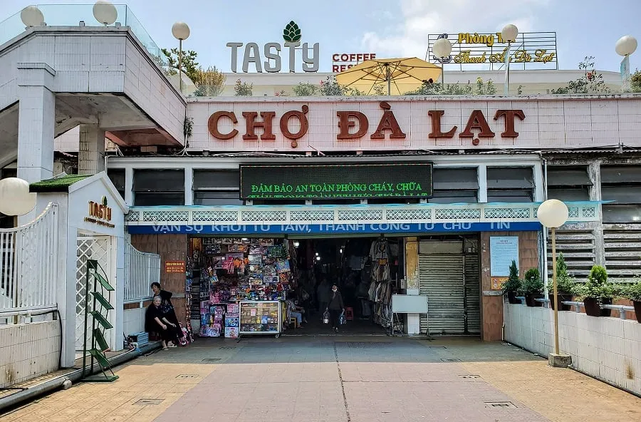Dalat market with all kinds of goods