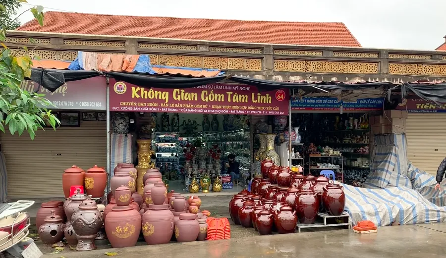 Bat Trang pottery village has been formed and maintained over many centuries
