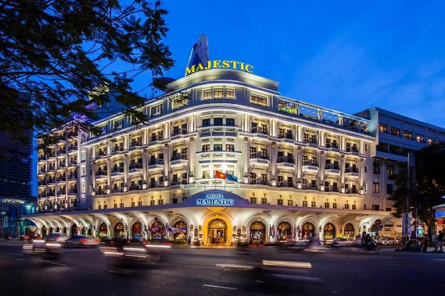 Khách sạn Majestic là địa điểm nghỉ ngơi thích hợp sau một chuyến tham quan dài
