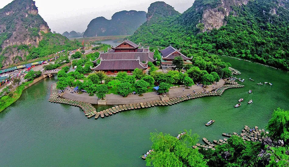 The pure beauty of Ninh Binh Vietnam