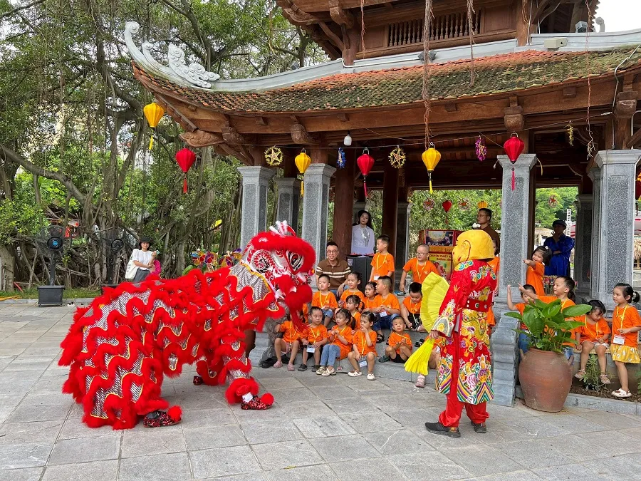 Văn Miếu là nơi tổ chức nhiều hoạt động văn hóa dân gian ý nghĩa
