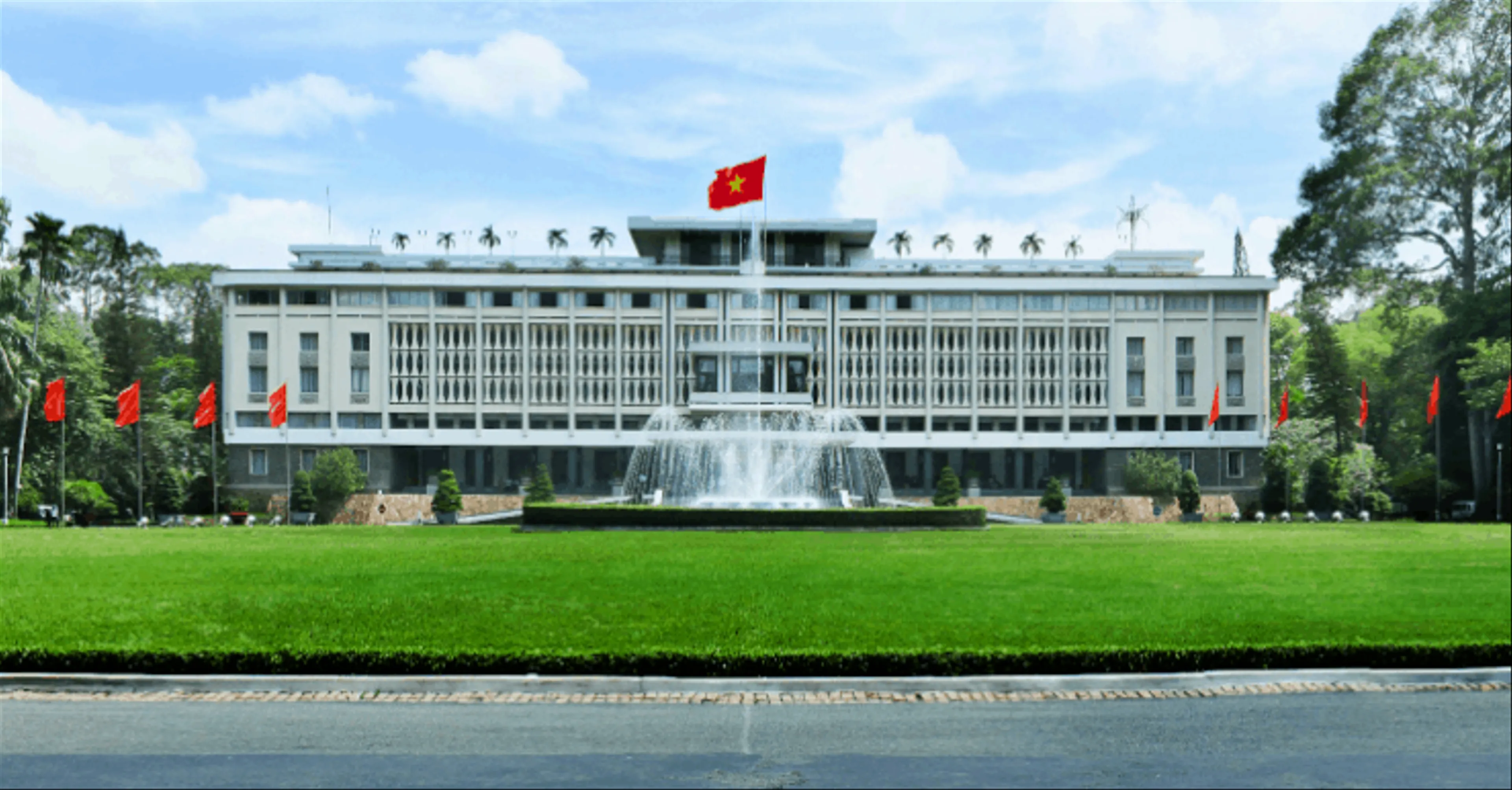 Tham Quan Dinh Độc Lập - Nhân Chứng Lịch Sử Nổi Tiếng Sài Gòn