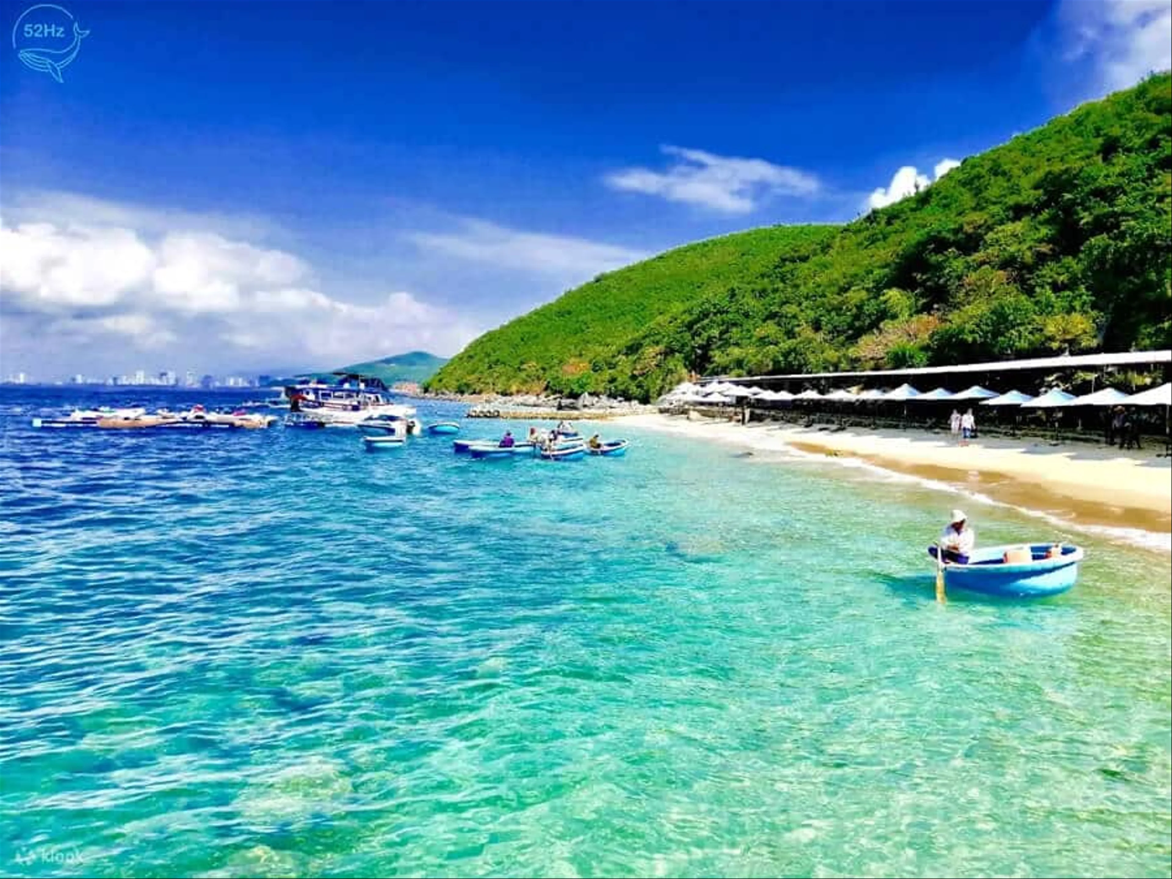 Khám phá vẻ đẹp hoang sơ của Đảo Bình Hưng - Thiên đường giữa lòng biển