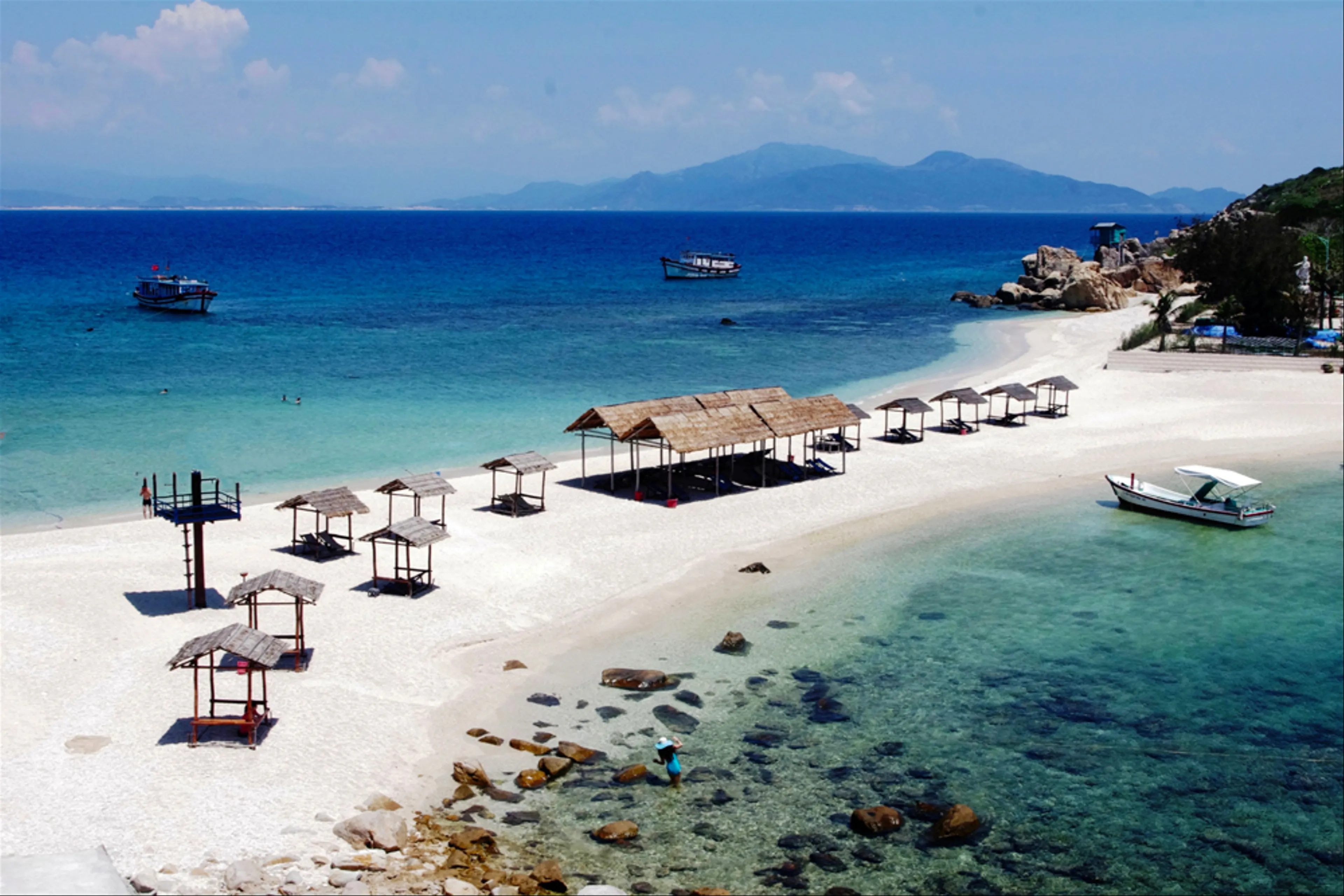 Khám phá Đảo Yến Nha Trang - Thiên đường nghỉ dưỡng giữa lòng biển