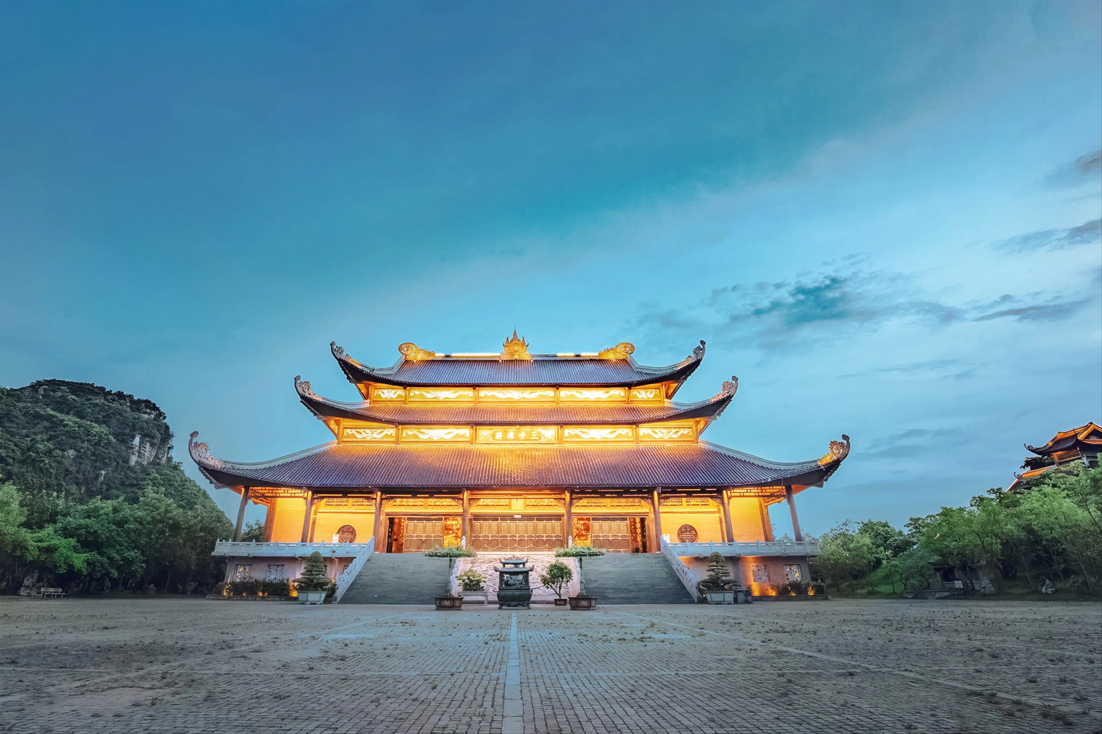 Khám phá Chùa Bái Đính - Tâm điểm du lịch tâm linh miền Bắc