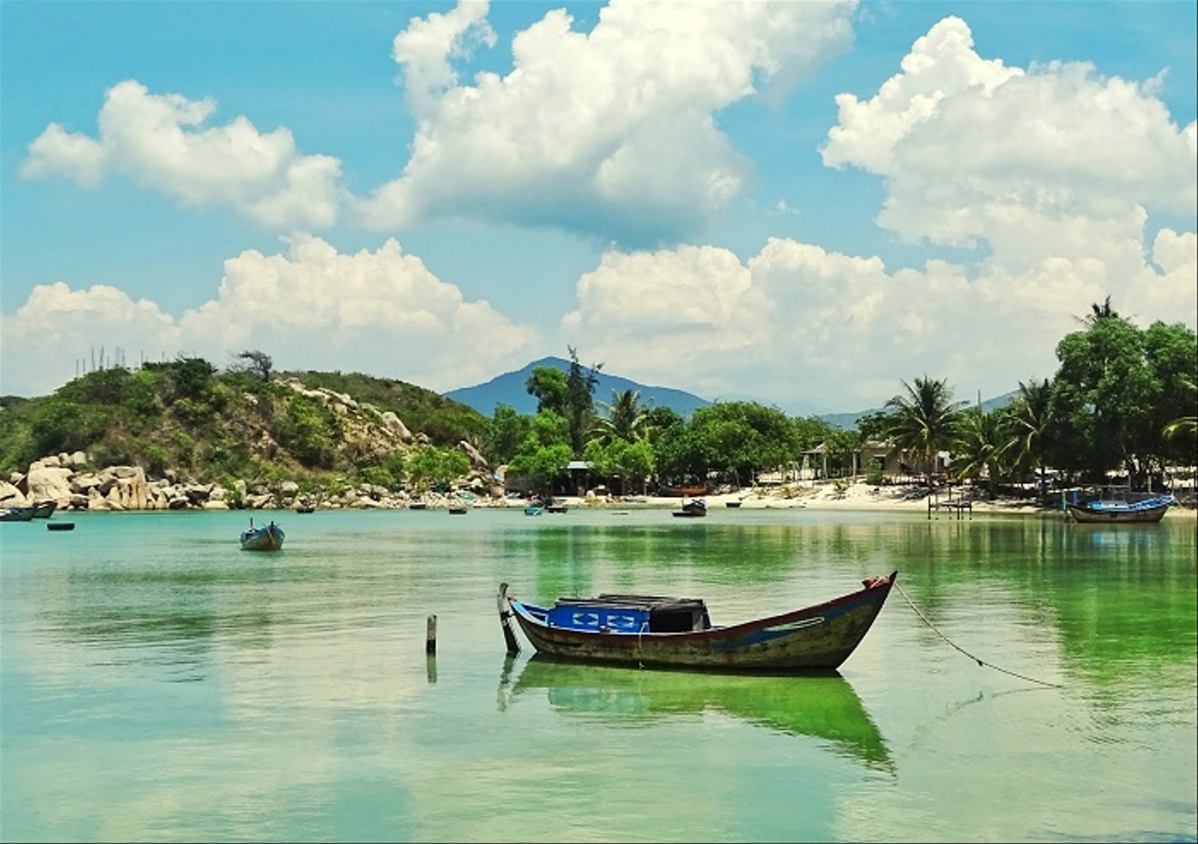 Khám phá vẻ đẹp Vịnh Vân Phong - Điểm đến lý tưởng cho chuyến du lịch tại Nha Trang