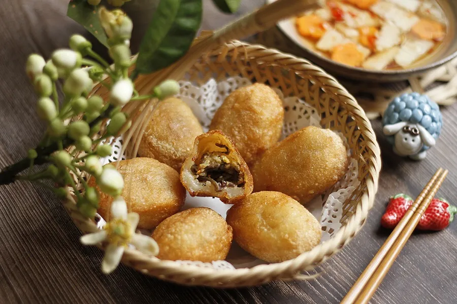 Crispy salty donuts