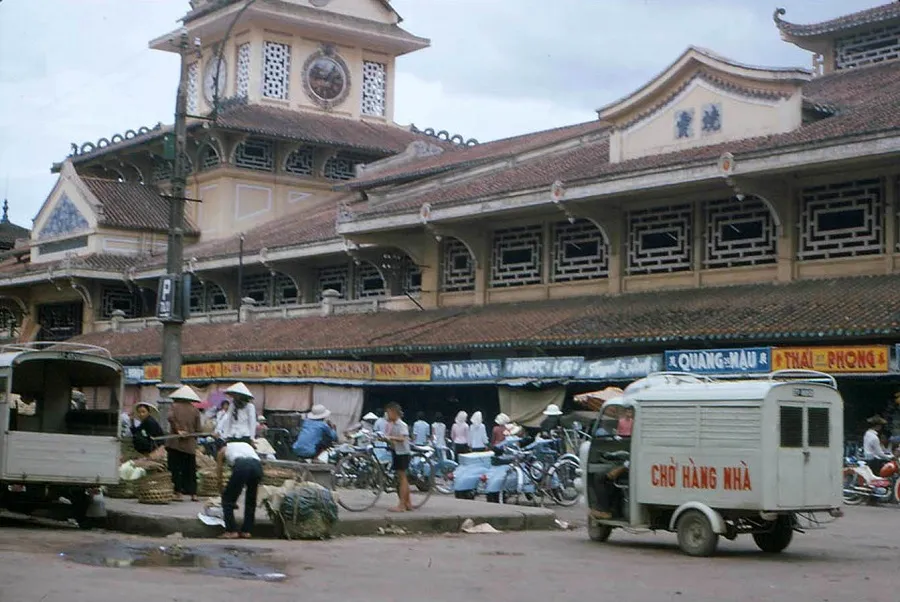 Old Saigon Binh Tay Market