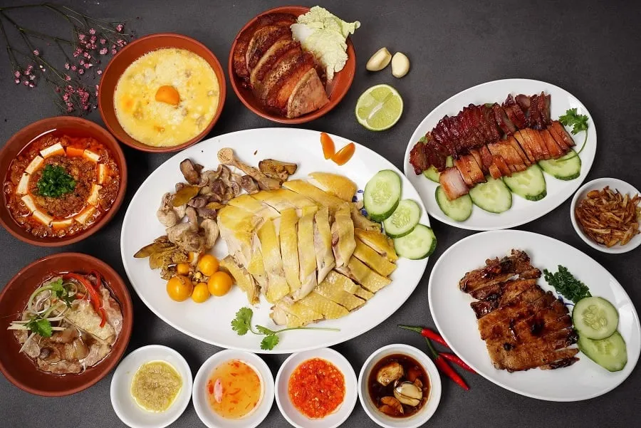 Dong Nguyen chicken rice with firm, fragrant chicken