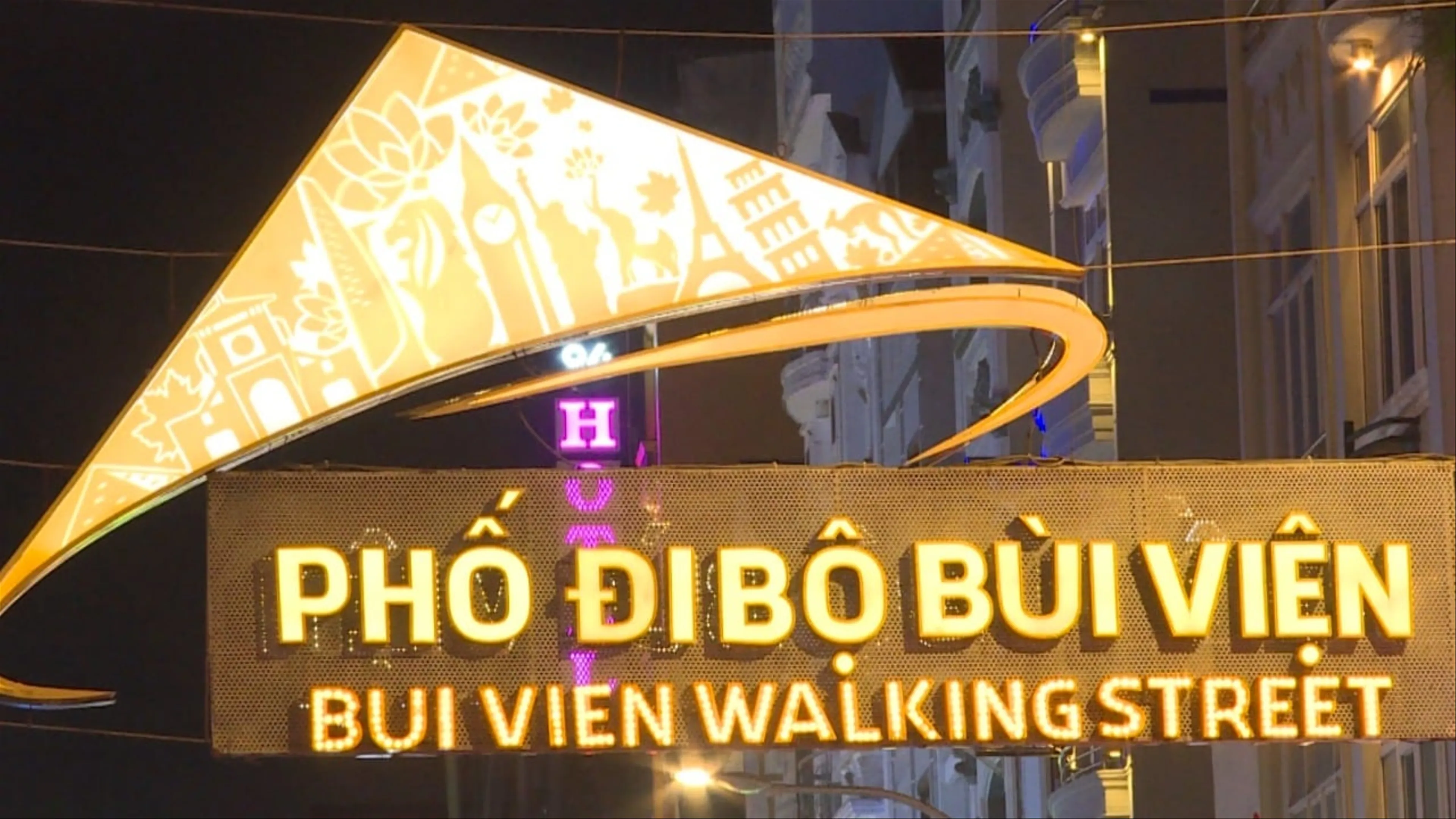 Phố đi bộ Bùi Viện - Thiên đường vui chơi giải trí của Sài Gòn