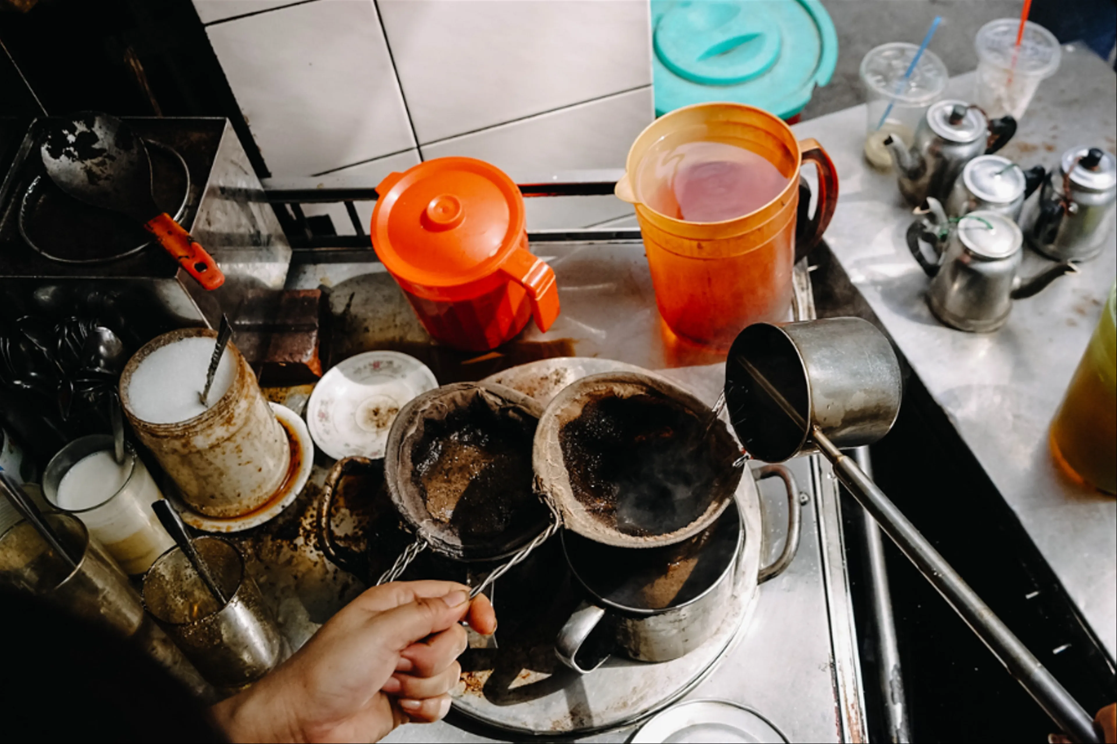 Ideal meeting place: Top famous racket cafes in Saigon