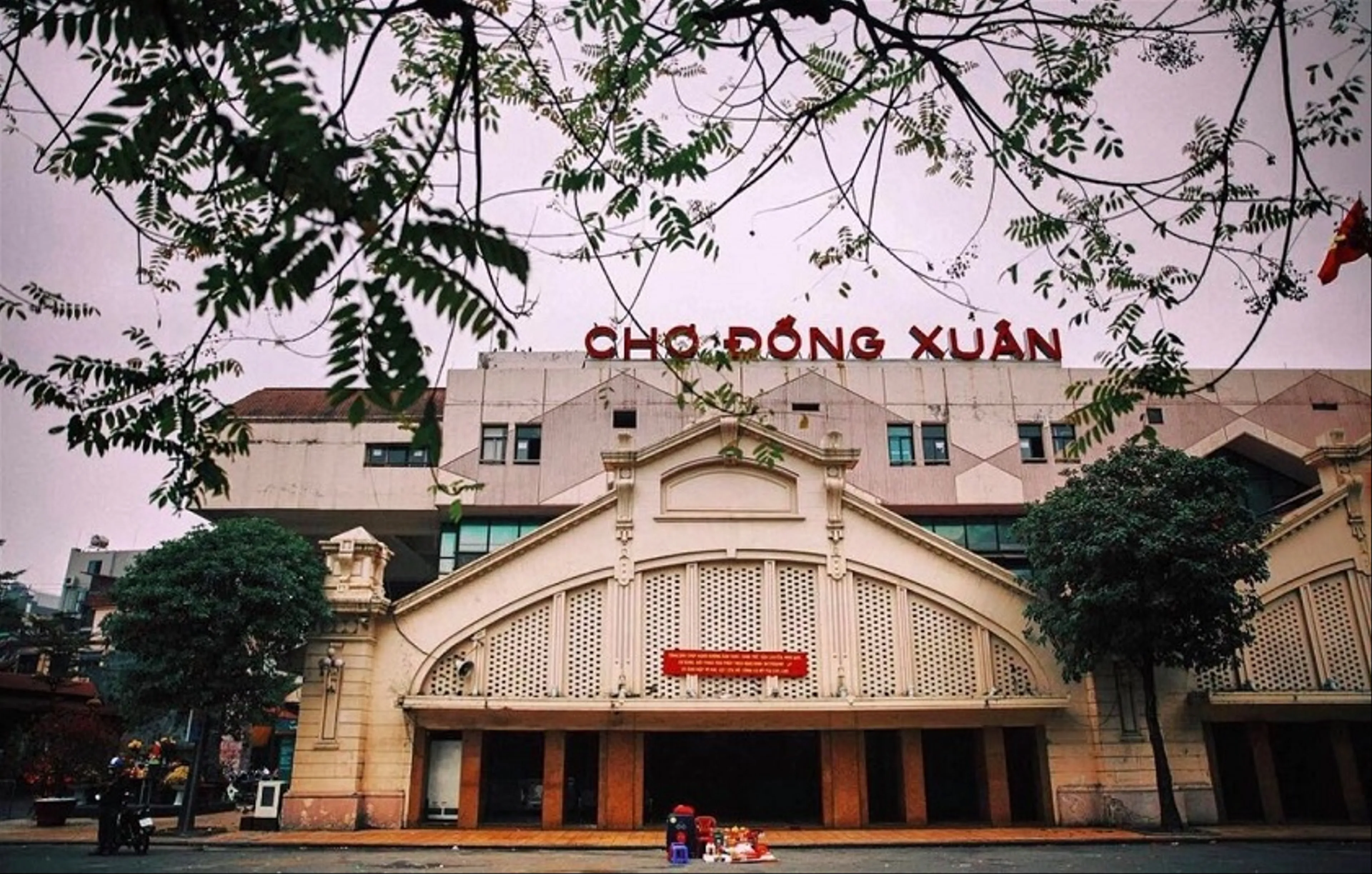 Why Dong Xuan Market in Hanoi is the Most Attractive Destination of 2024