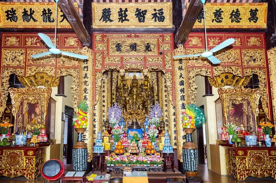 Tu Ky Pagoda houses many Buddha statues and spiritual artifacts of great cultural value