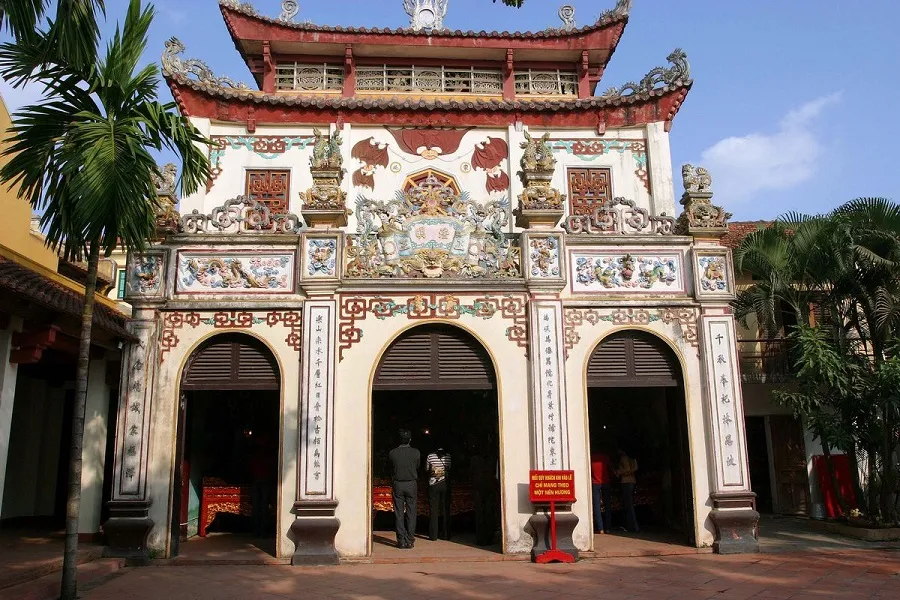 Sacred space at Phu Tay Ho