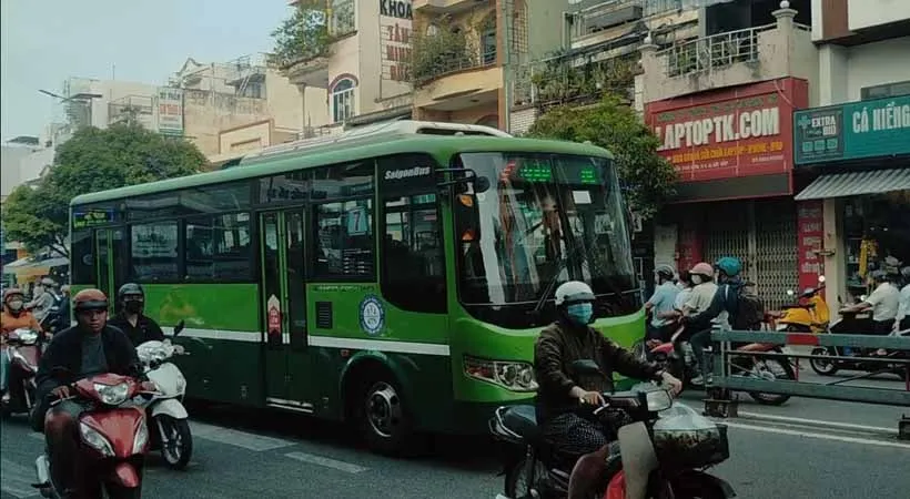 Bus route 07 passes Ba Chieu market