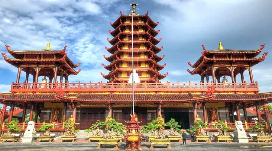 Architecture of Xa Loi Pagoda Saigon