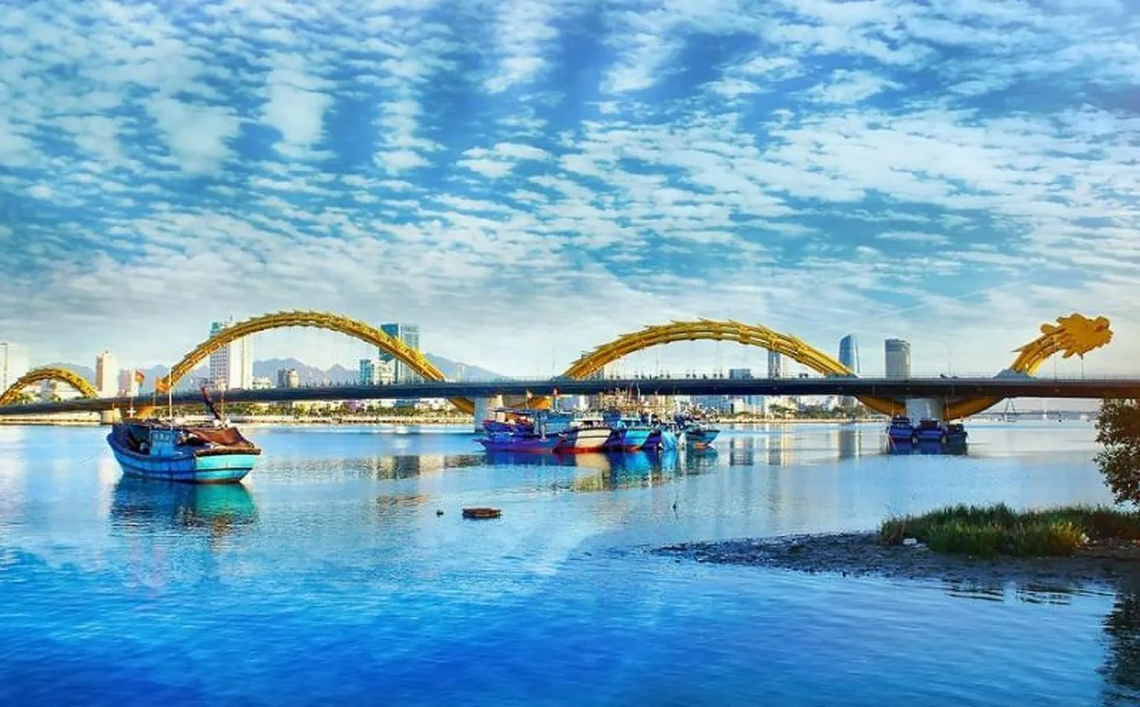 beauty of dragon bridge da nang