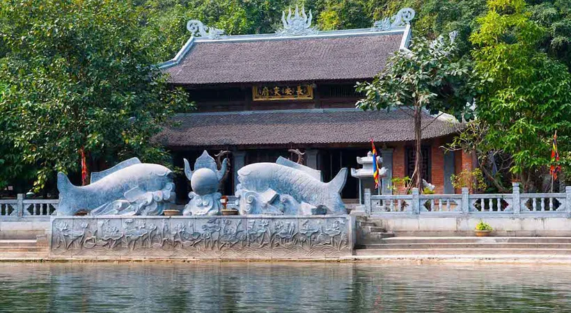 Đền Suối tiên Ninh Bình