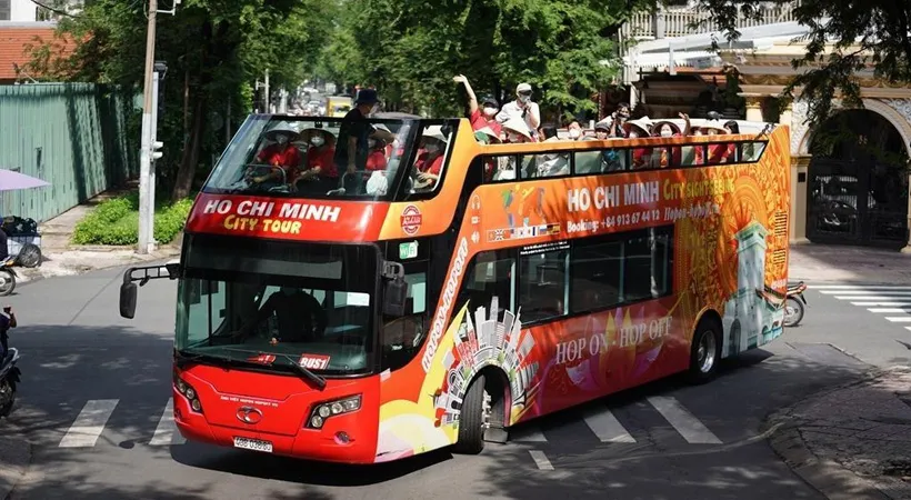 double decker bus around saigon