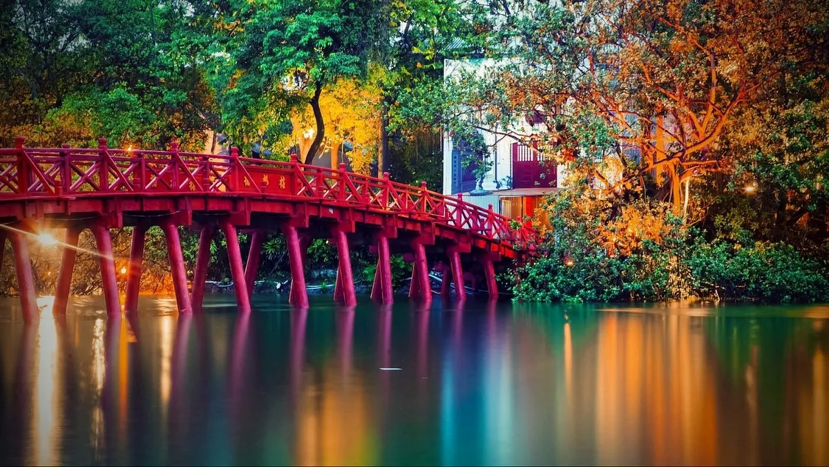Hoan Kiem Lake and Ngoc Son Temple