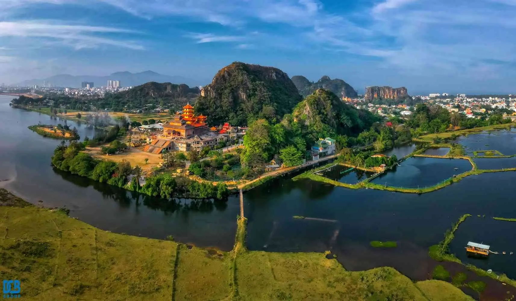 Quang cảnh tuyệt đẹp từ trên cao của ngũ hành sơn