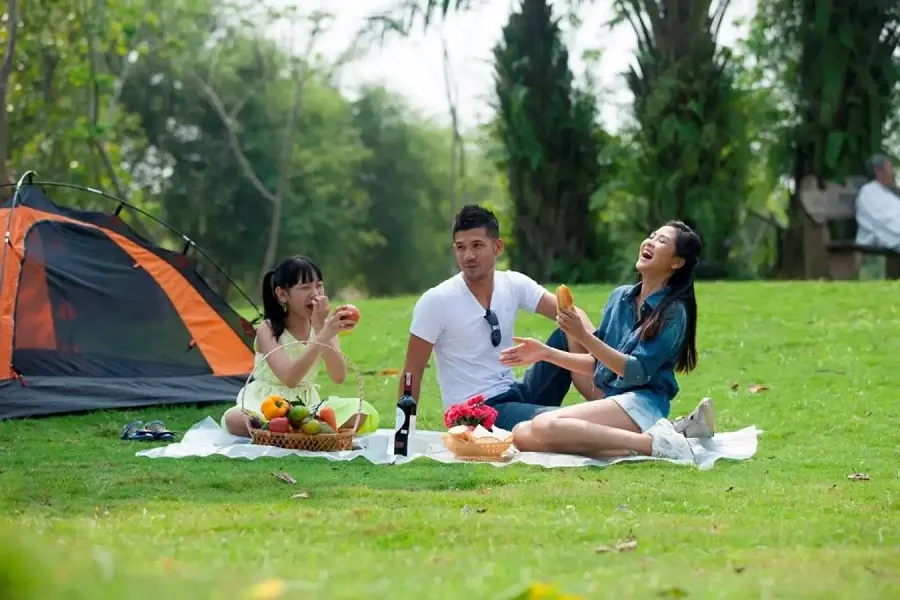 Tận hưởng niềm vui bên gia đình trong khung cảnh thiên nhiên thoáng đãng