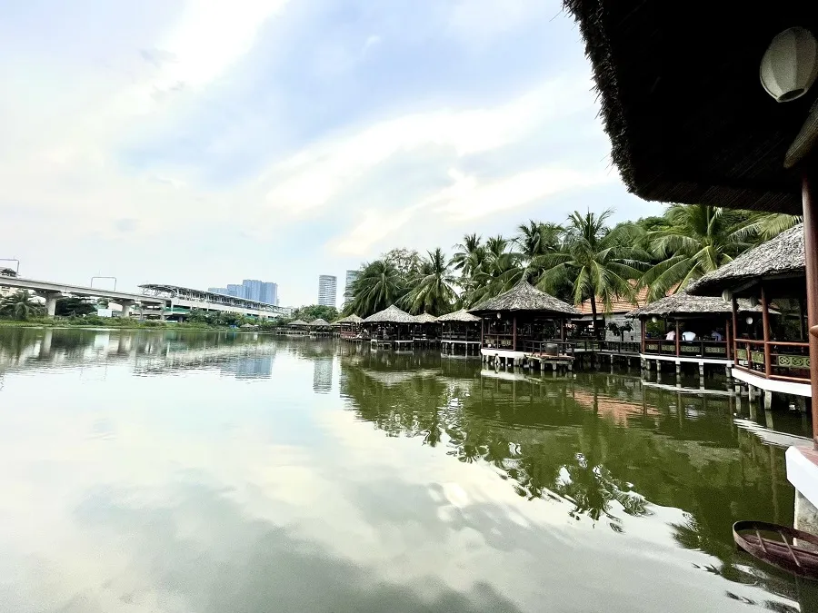 Khu vực câu cá được thiết kế rộng rãi