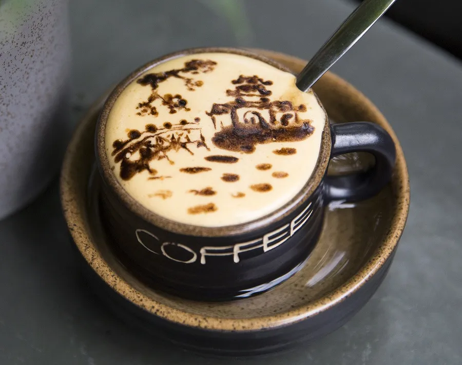 Coffee is also decorated with images that are gifts for the senses of taste and smell
