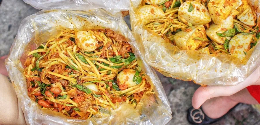 Công thức trộn bánh tráng khác nhau làm nên nét riêng của quán
