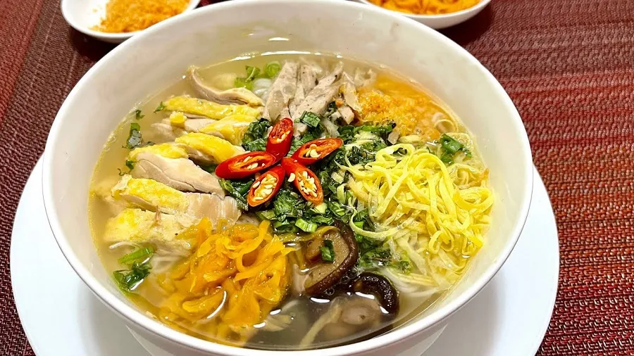 Bun thang is fragrant, sweet and frugal