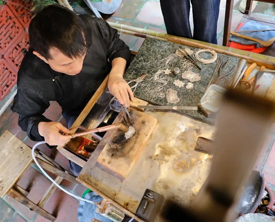 Jewelry sculptor with skillful hands