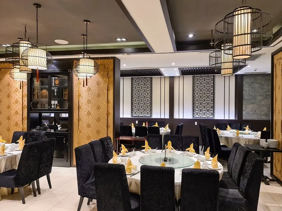 Yu Shang Lou has a luxurious space